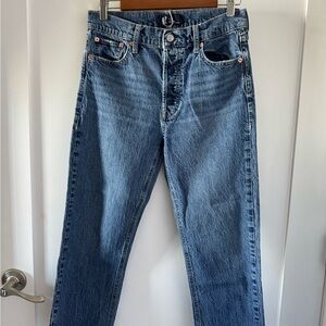 GAP Women’s Straight leg Blue Jeans